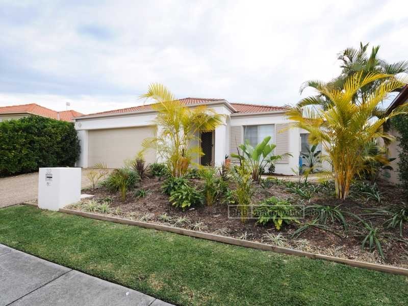 32 Nardoo Street, Robina QLD 4226