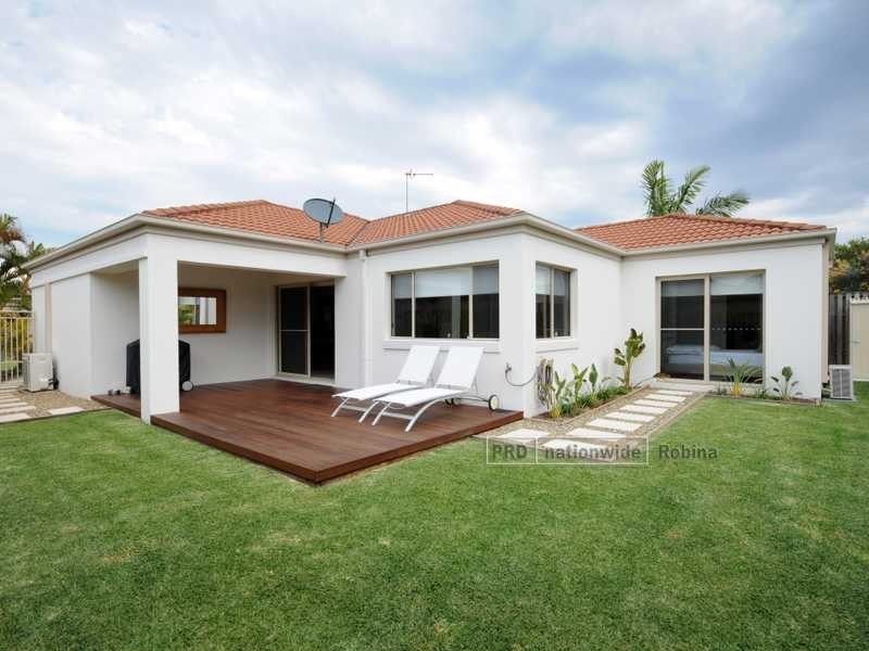 32 Nardoo Street, Robina QLD 4226