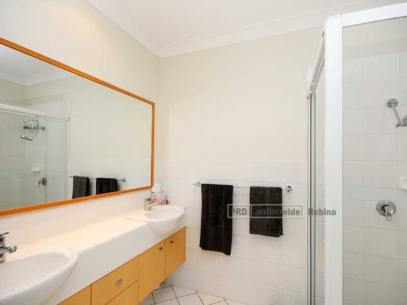 32 Nardoo Street, Robina QLD 4226