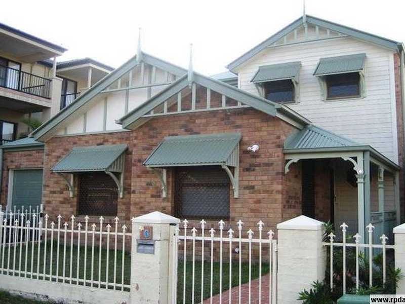 6 Tourangeau Crescent, Varsity Lakes QLD 4227