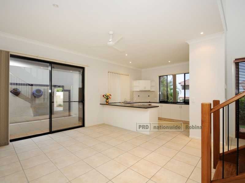 19 Winton Terrace, Varsity Lakes QLD 4227