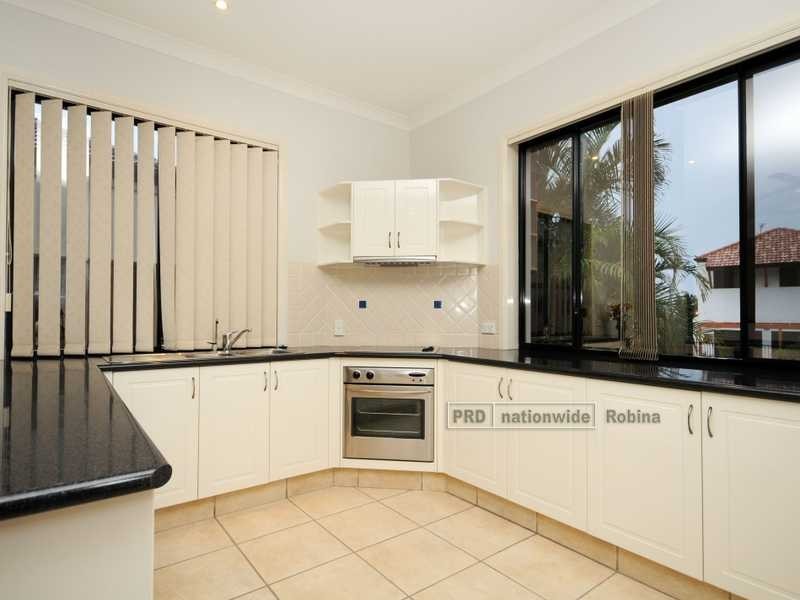 19 Winton Terrace, Varsity Lakes QLD 4227