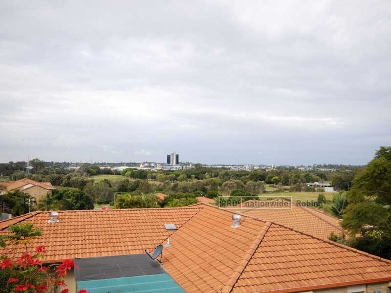 13 Outrigger Drive, Robina QLD 4226