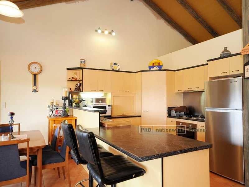 405 Bonogin Rd, Bonogin QLD 4213