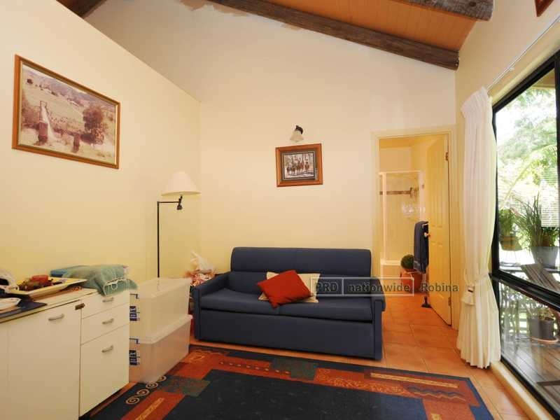 405 Bonogin Rd, Bonogin QLD 4213