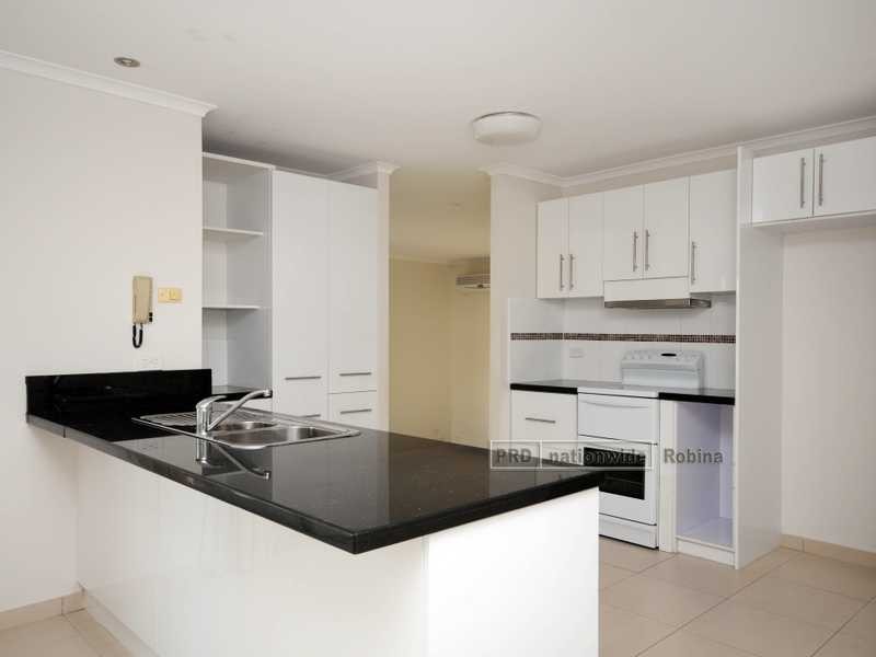 2 Kilburn Street, Robina QLD 4226