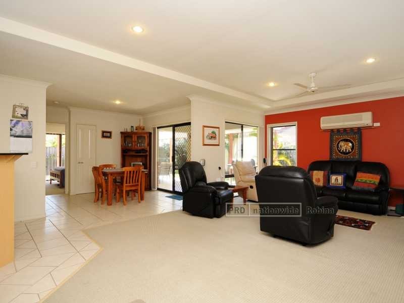 30 Nardoo Street, Robina QLD 4226