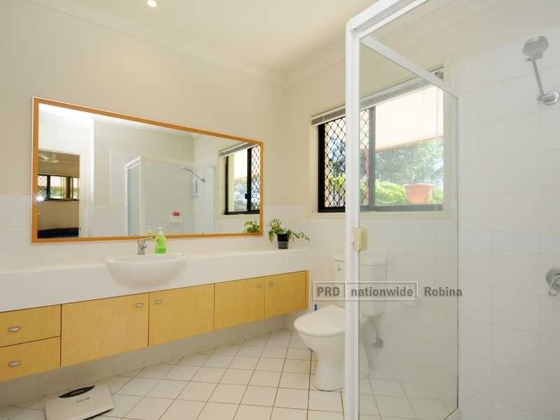 30 Nardoo Street, Robina QLD 4226