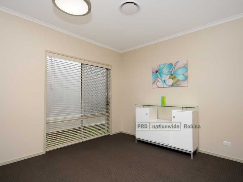 23 Campelles Avenue, Varsity Lakes QLD 4227