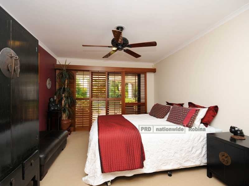 52 Camberwell Circuit, Robina QLD 4226