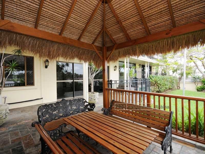 115 Commodore Drive, Surfers Paradise QLD 4217