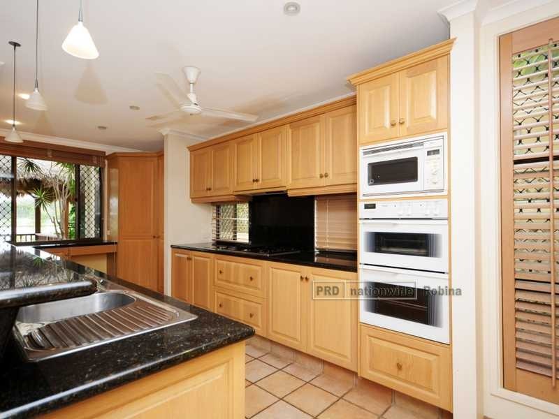 115 Commodore Drive, Surfers Paradise QLD 4217