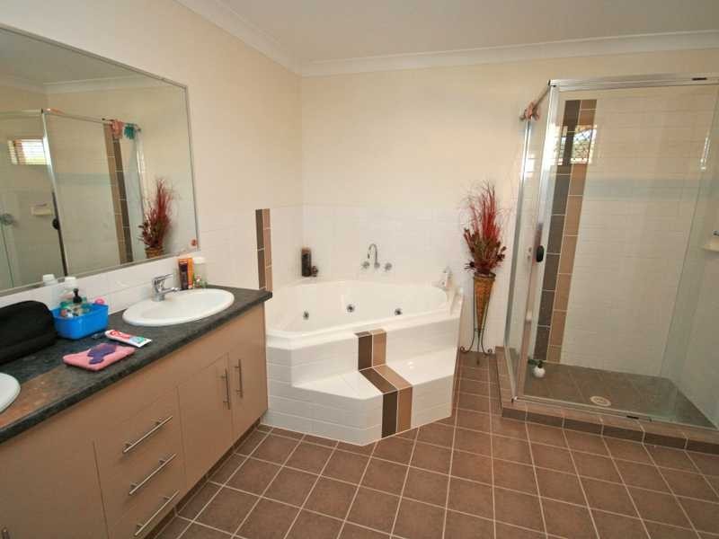 25 Kauri Pine Street, Reedy Creek QLD 4227