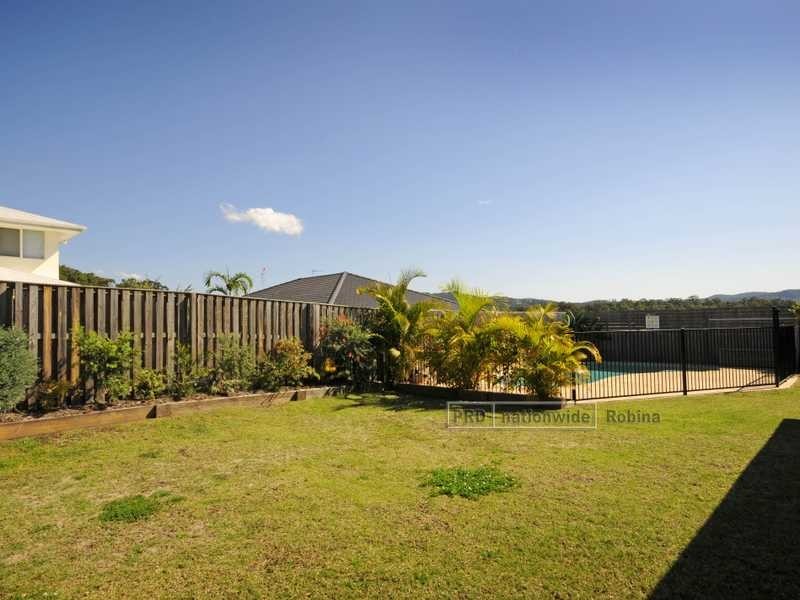 15 Glenny Street, Mudgeeraba QLD 4213