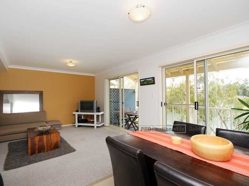 Unit 10/84 Cumberland Drive, Varsity Lakes QLD 4227