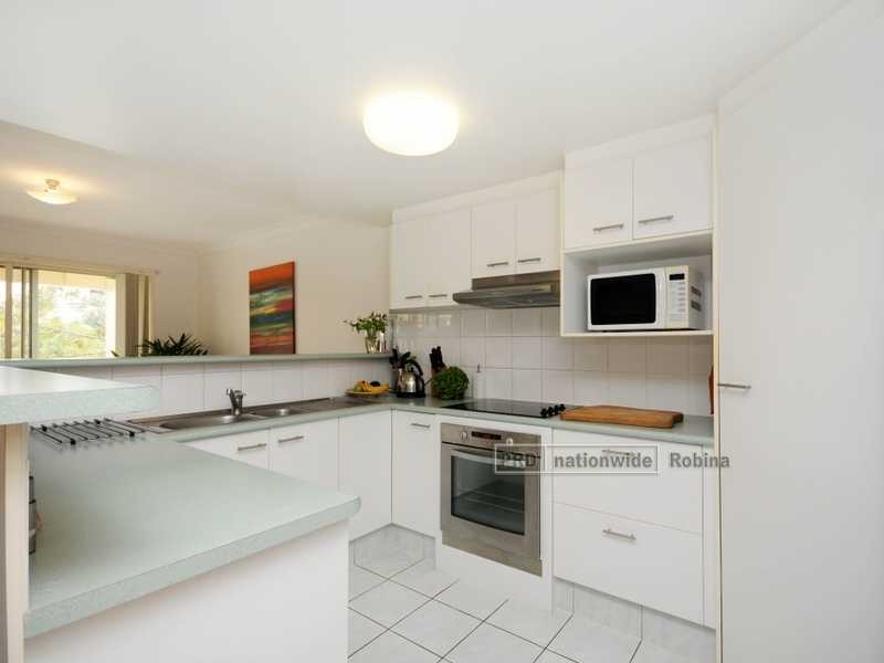 Unit 10/84 Cumberland Drive, Varsity Lakes QLD 4227