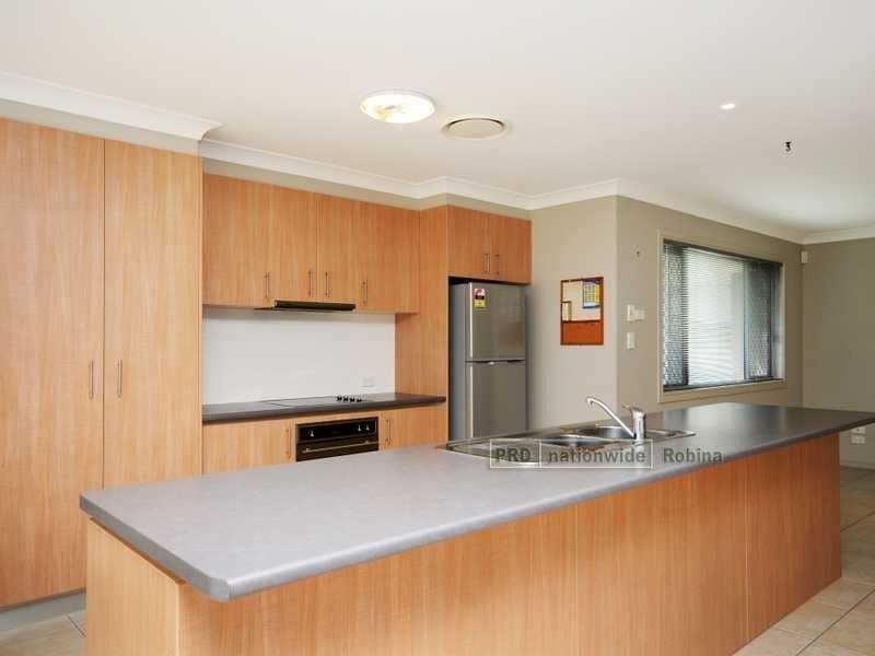 24 Antonson Crescent, Mudgeeraba QLD 4213