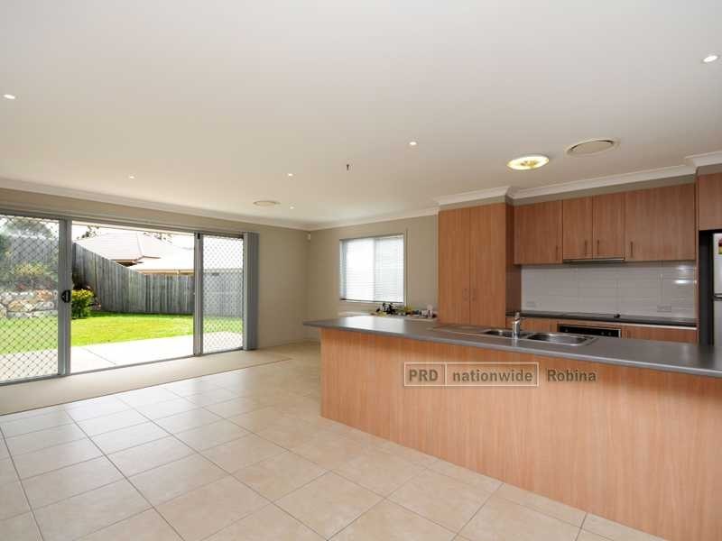 24 Antonson Crescent, Mudgeeraba QLD 4213