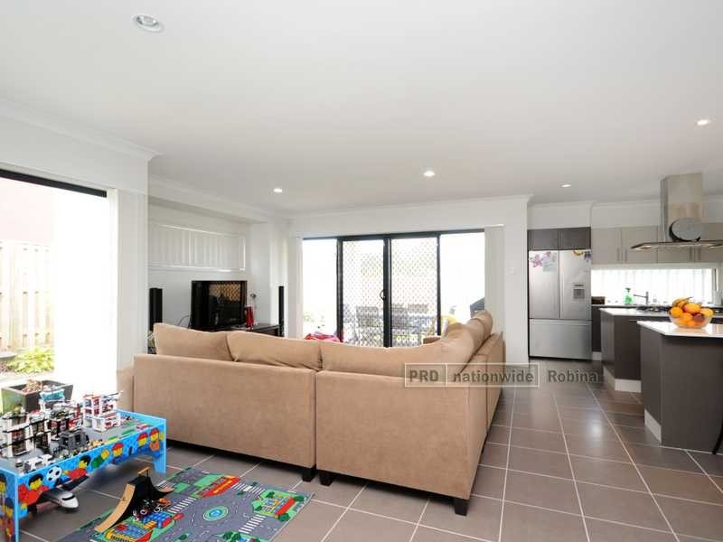 9 Cherry Court, Coomera QLD 4209