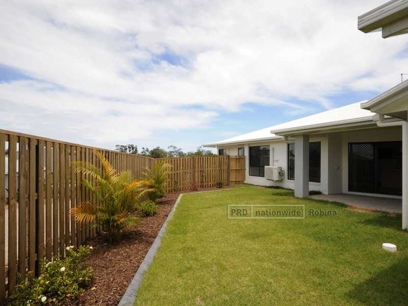 6 Mcdowall Court, Coomera QLD 4209