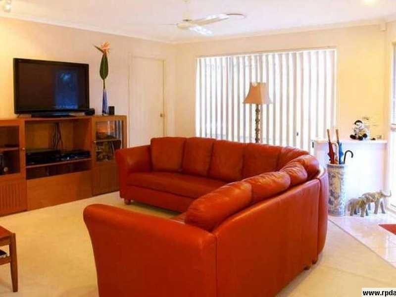 8 Prahran Court, Robina QLD 4226