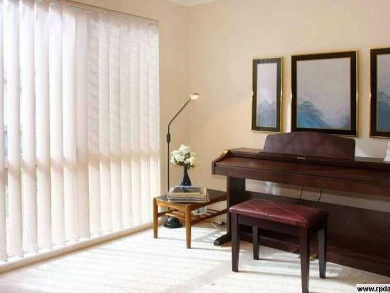 8 Prahran Court, Robina QLD 4226