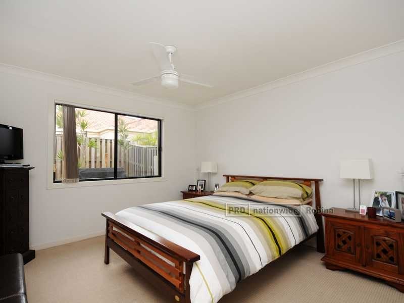 Unit 2/21 Leopardwood Circuit, Robina QLD 4226