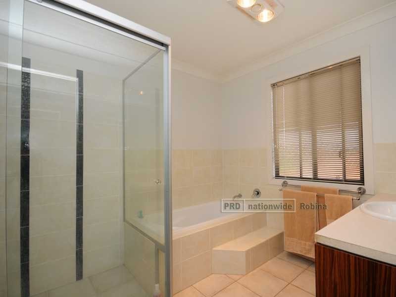 Unit 2/21 Leopardwood Circuit, Robina QLD 4226