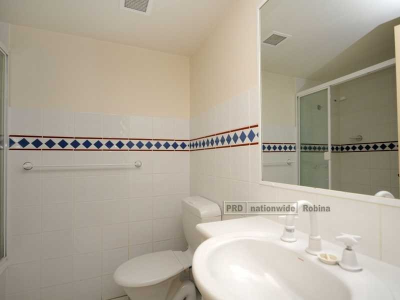 Unit E14/ Great Hall Drive, Miami QLD 4220