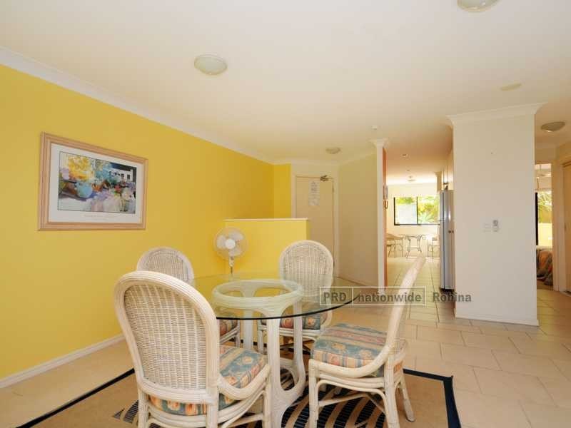 Unit E14/ Great Hall Drive, Miami QLD 4220