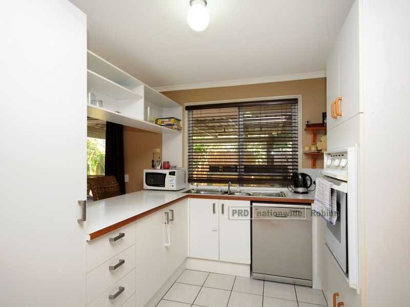 294 Christine Avenue, Varsity Lakes QLD 4227