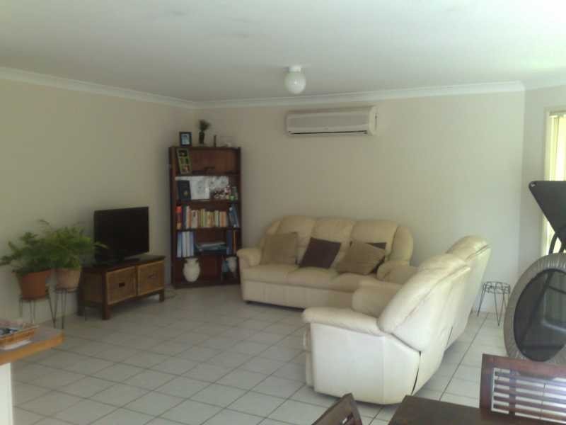 1 Ilminster Crescent, Mudgeeraba QLD 4213