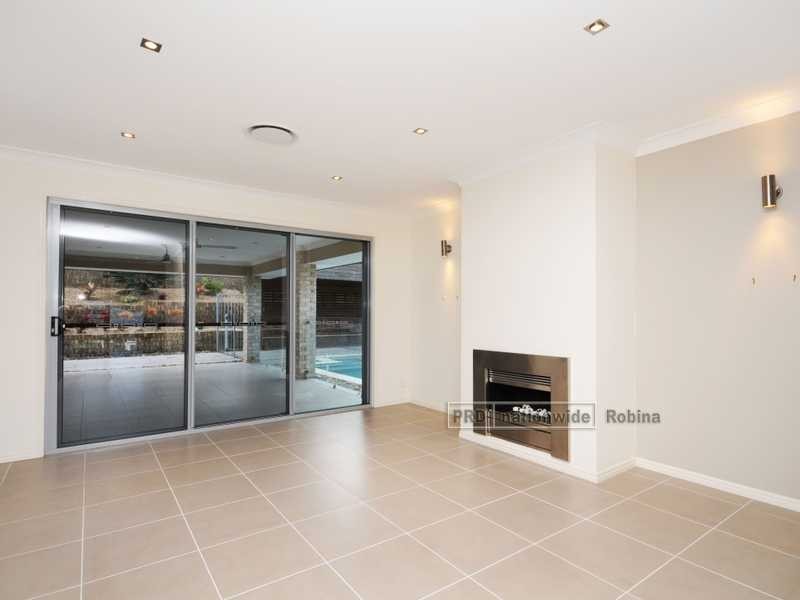 5 Possumwood Place, Reedy Creek QLD 4227