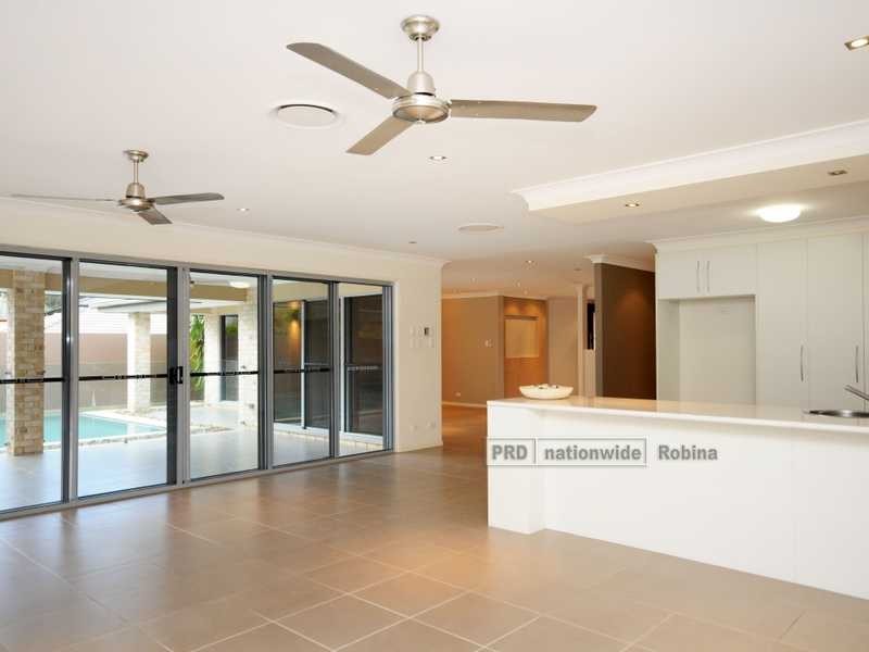 5 Possumwood Place, Reedy Creek QLD 4227