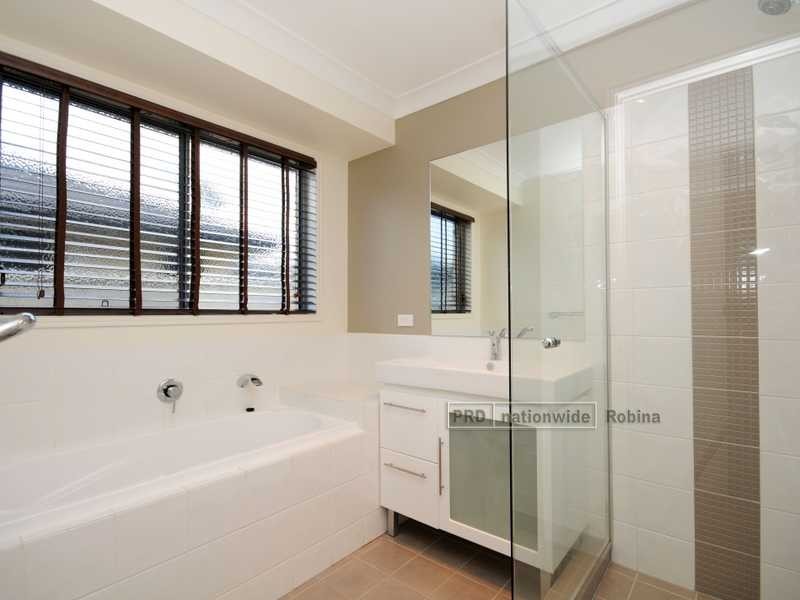 5 Possumwood Place, Reedy Creek QLD 4227