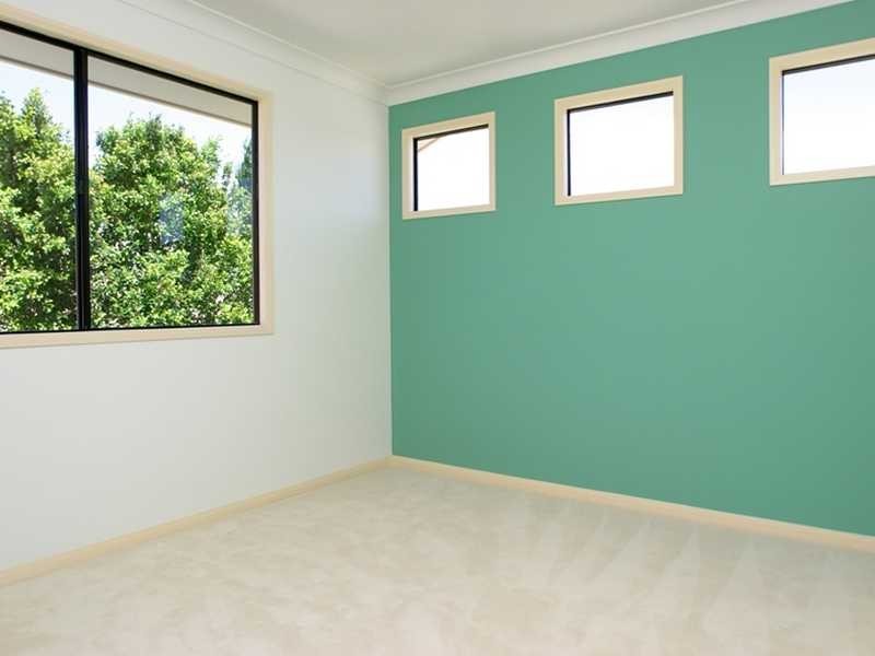 2/2 Washington Court, Varsity Lakes QLD 4227