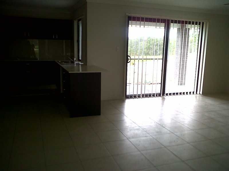 52 Hanover Street, Pimpama QLD 4209