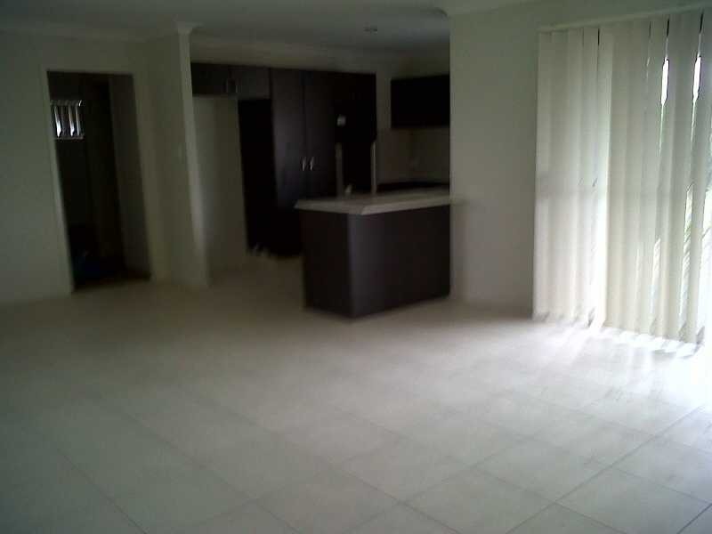 52 Hanover Street, Pimpama QLD 4209