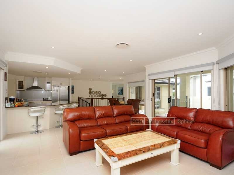 14 Corvus Way, Robina QLD 4226