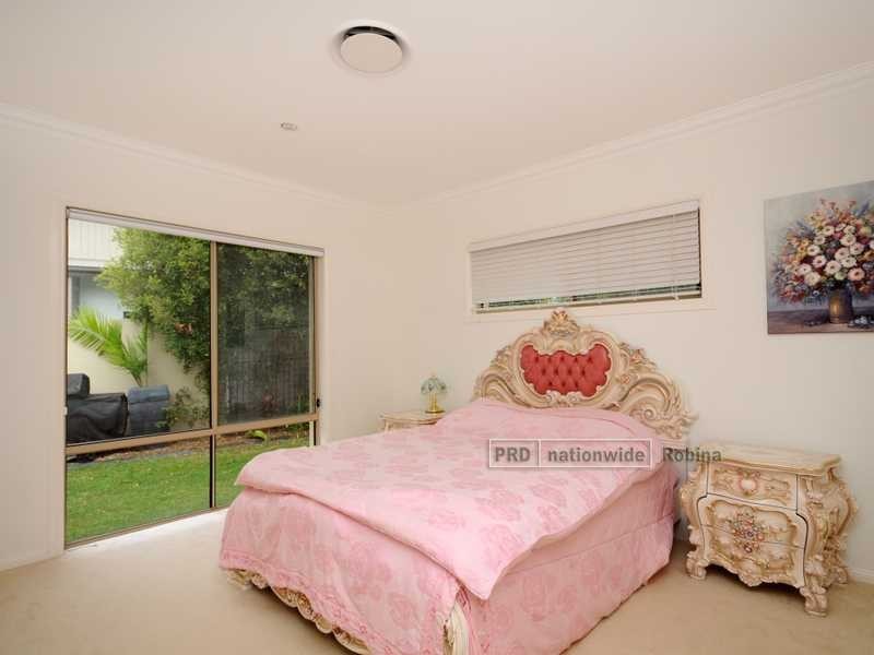 14 Corvus Way, Robina QLD 4226
