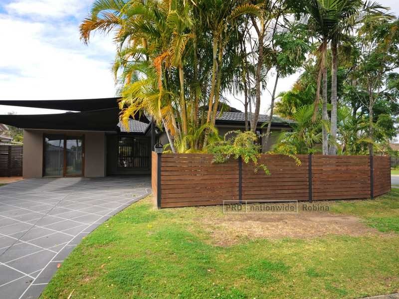 1 Casetta Court, Varsity Lakes QLD 4227