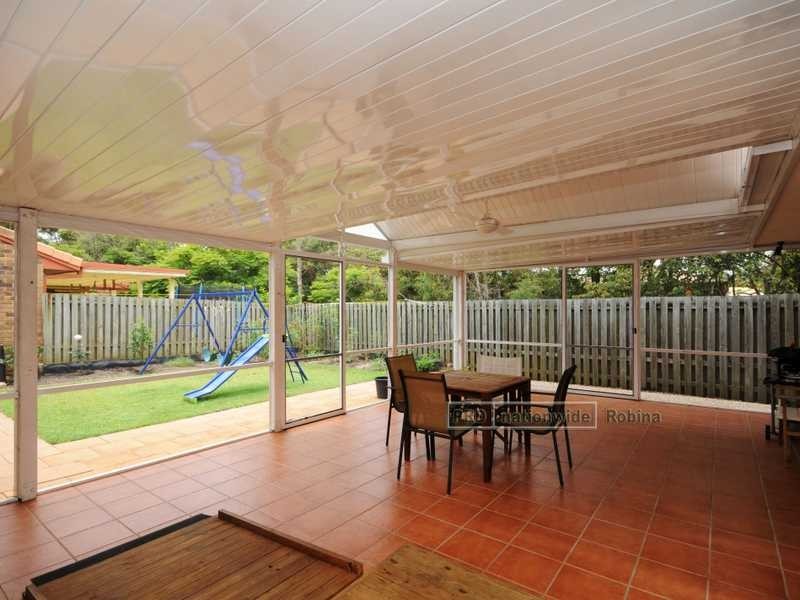 3 Maidstone Place, Robina QLD 4226