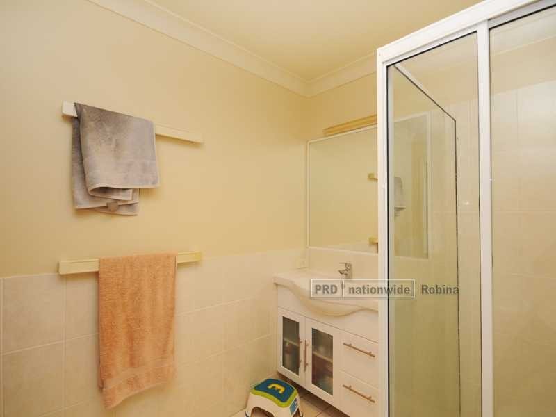 3 Maidstone Place, Robina QLD 4226