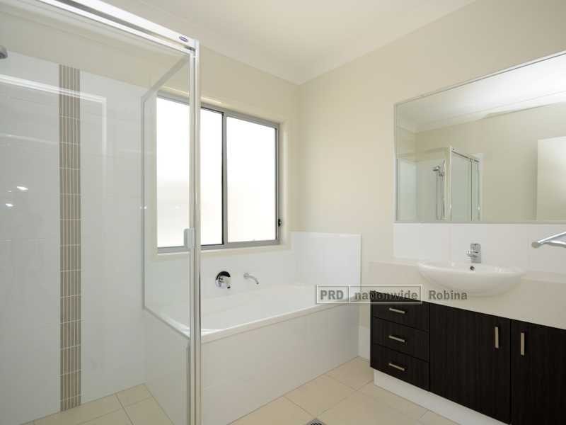 3 Azure Way “Cova Resort”, Hope Island QLD 4212
