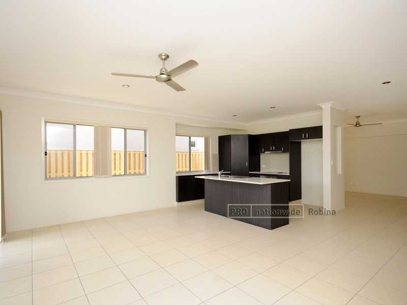 3 Azure Way “Cova Resort”, Hope Island QLD 4212