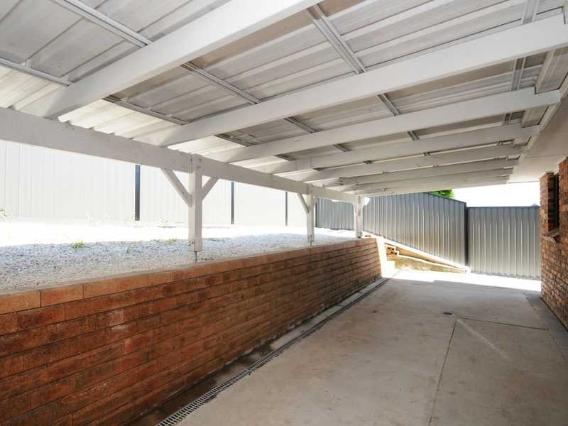35 Meadow Brook Crescent, Merrimac QLD 4226