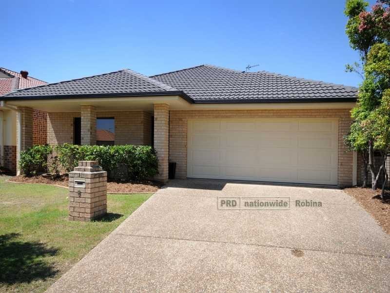 8 Mckinley Court, Varsity Lakes QLD 4227