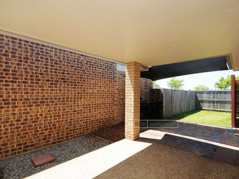 8 Mckinley Court, Varsity Lakes QLD 4227