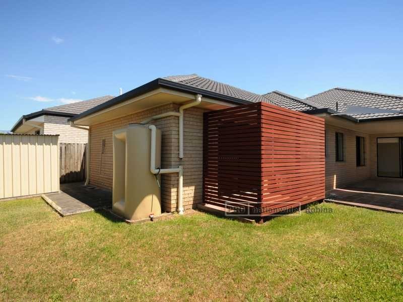 8 Mckinley Court, Varsity Lakes QLD 4227