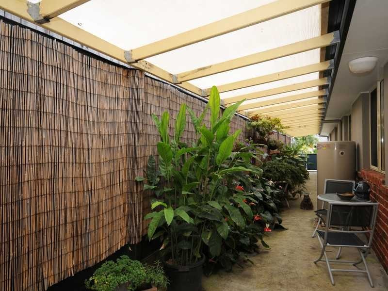 2 Outrigger Drive, Robina QLD 4226